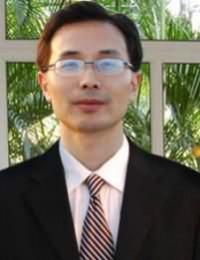 郑君